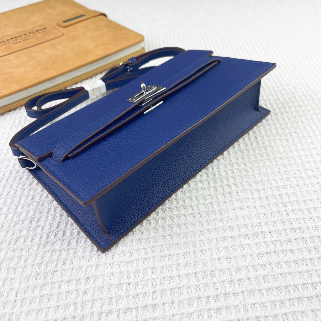 The New Hermès Kelly Shoulder Bag-blue
