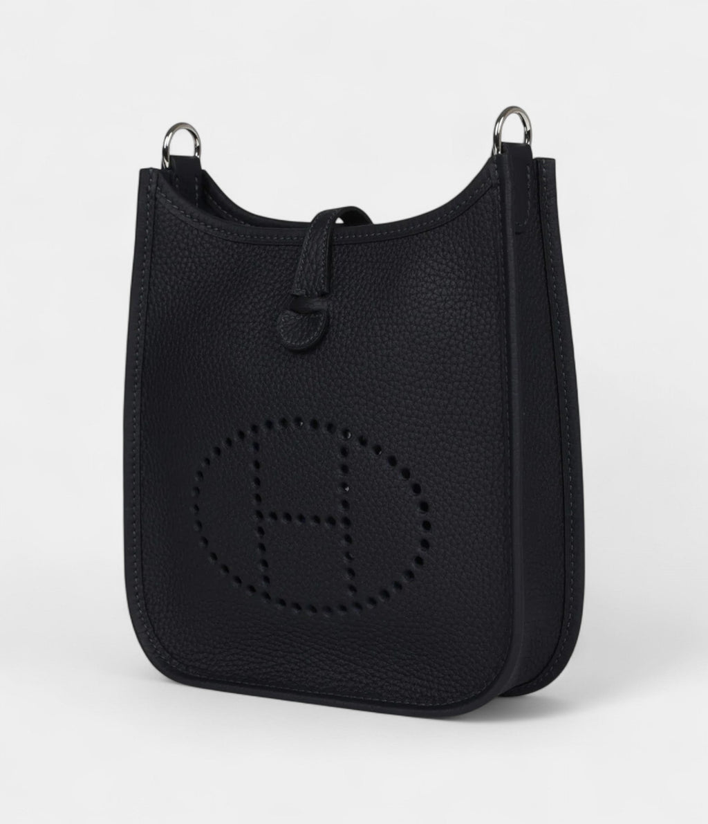 Hermès Evelyne TPM Caban Clemence Palladium Hardware