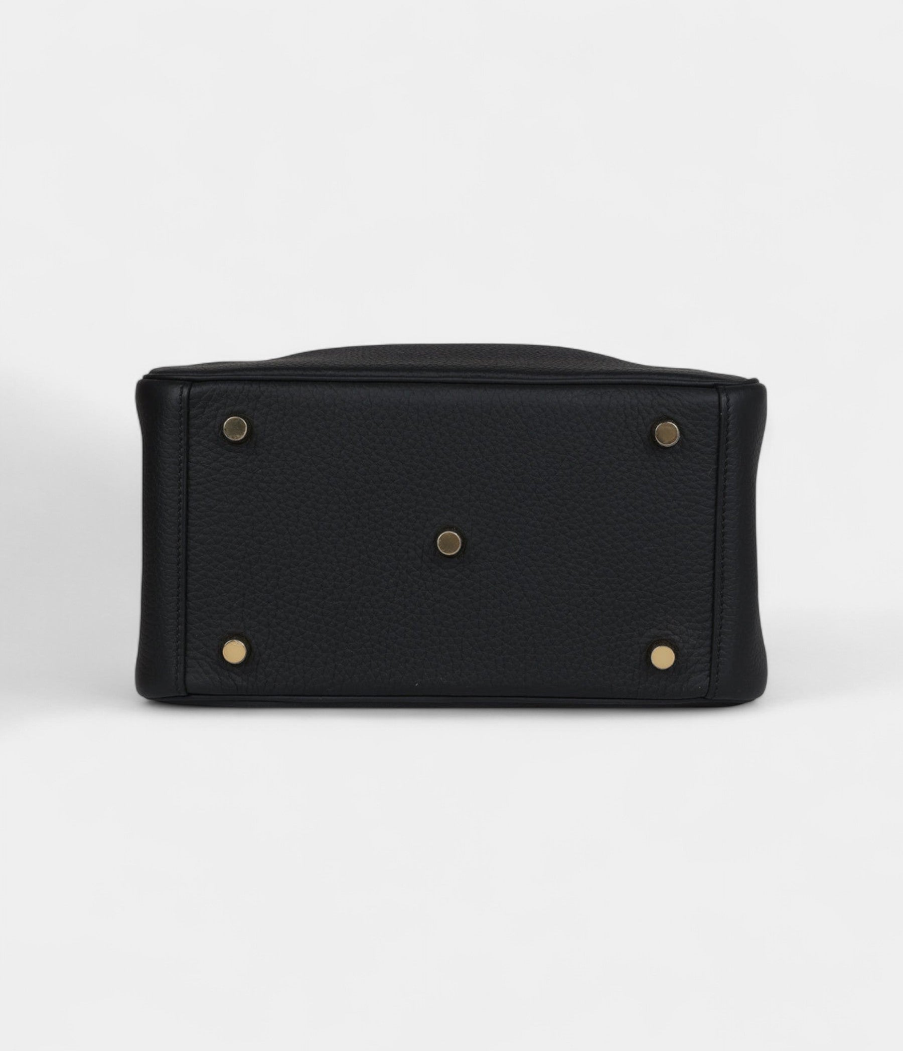 Hermès Lindy 26 Black Clemence Gold Hardware