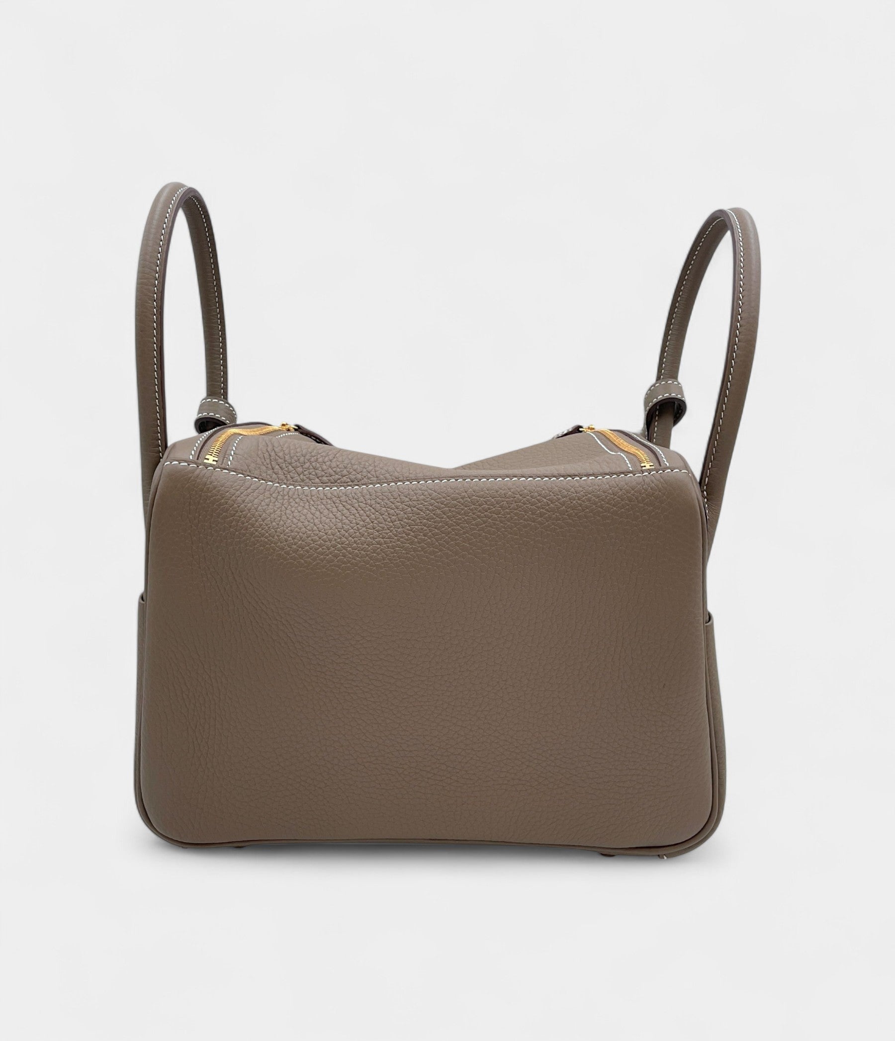 Hermès Lindy 26 in Etoupe Clemence Leather With Gold Hardware