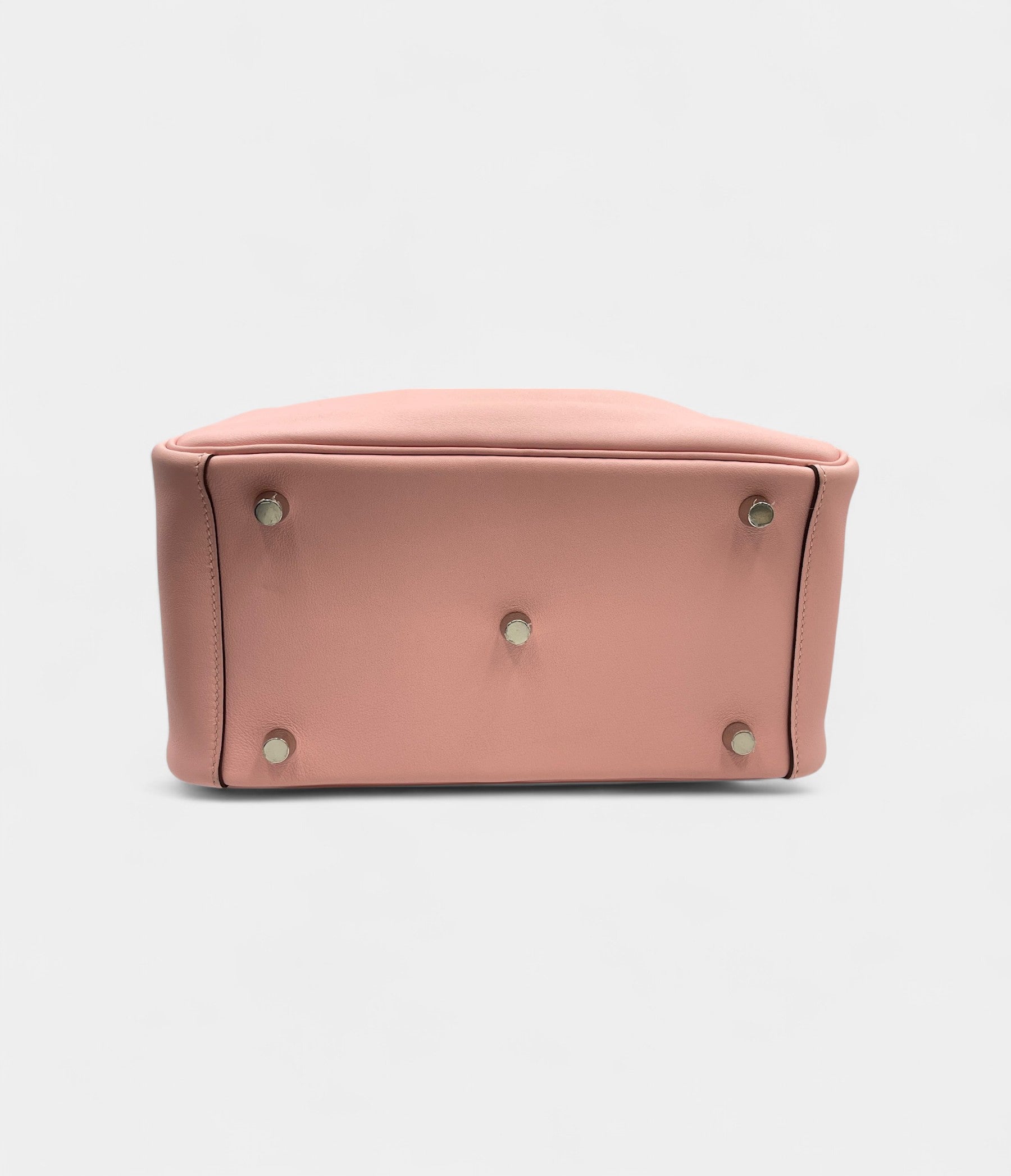 Hermès Lindy 26 in Rose Sakura Swift Leather with Palladium Hardware