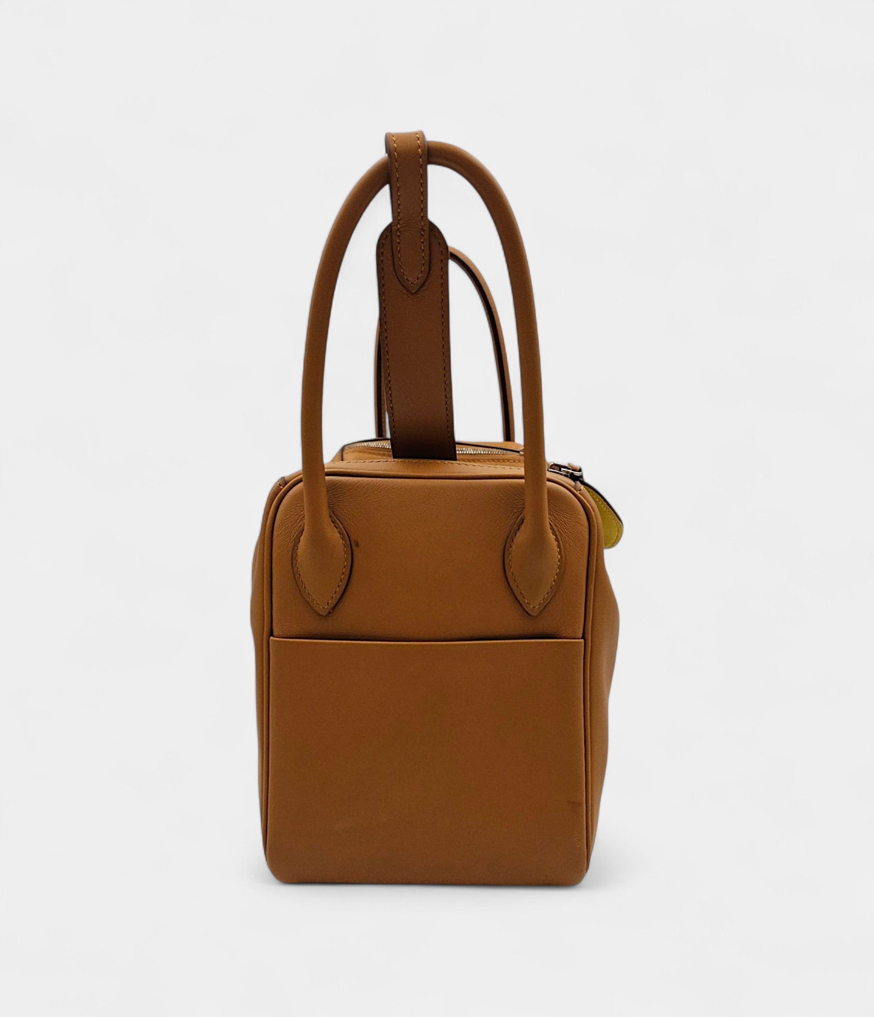 Hermès Lindy 26 in Sesame and Lime Swift Leather with Gold Hardware