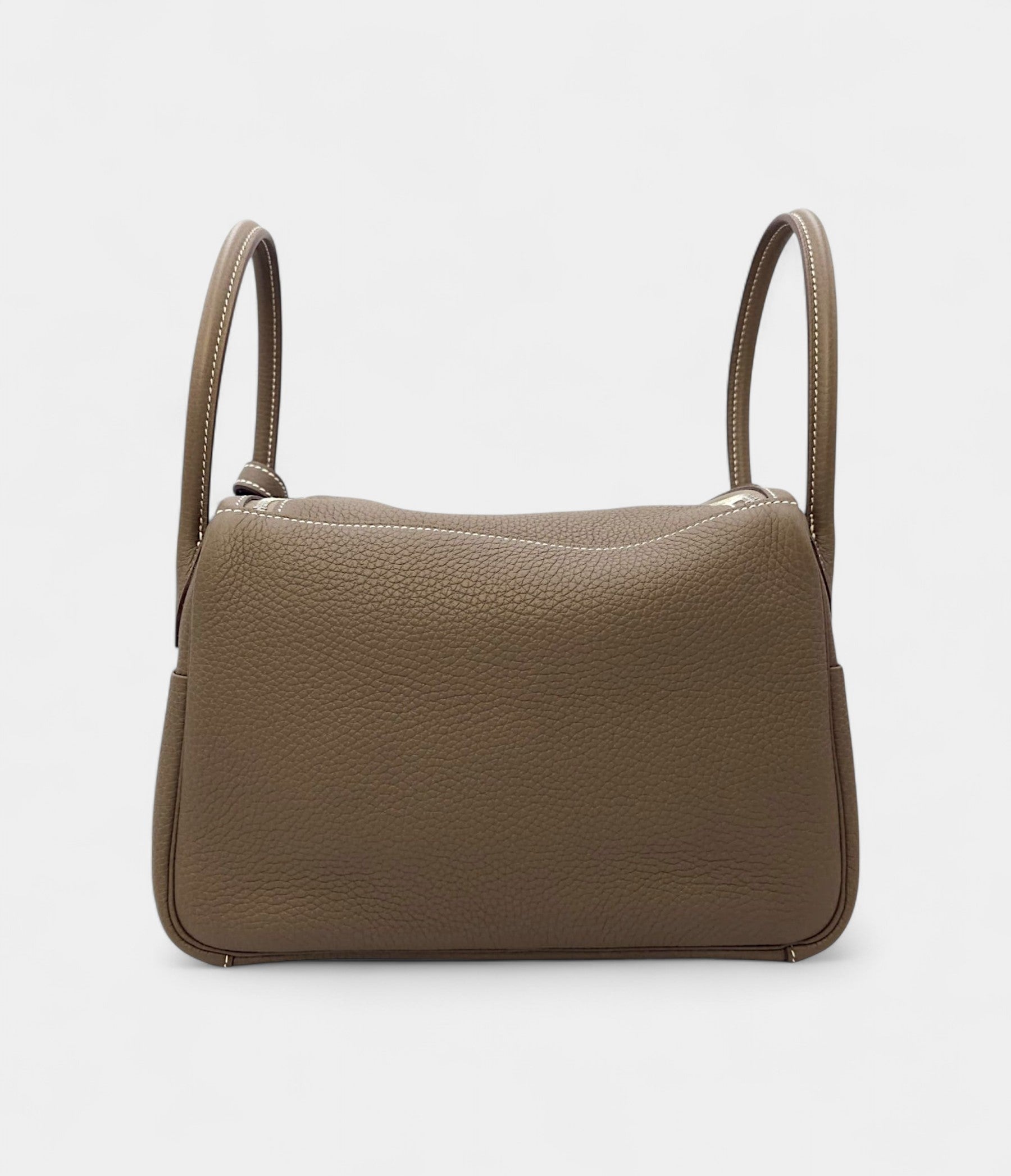 Hermès Lindy 26 in Tow Clemence Leather with Palladium Hardware