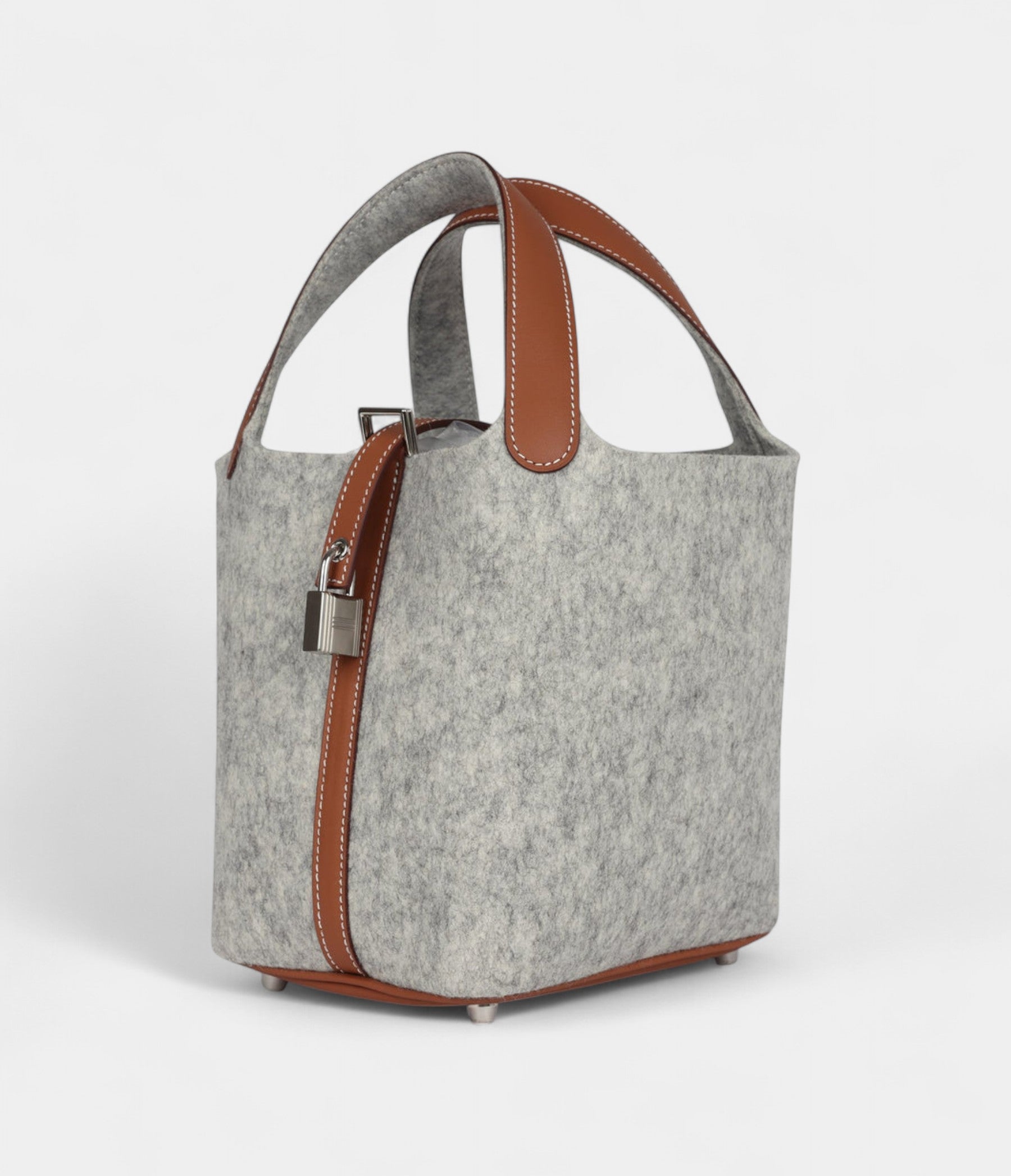 Hermès Picotin Lock 18 Gris Clair Feutre and Gold Swift Palladium Hardware