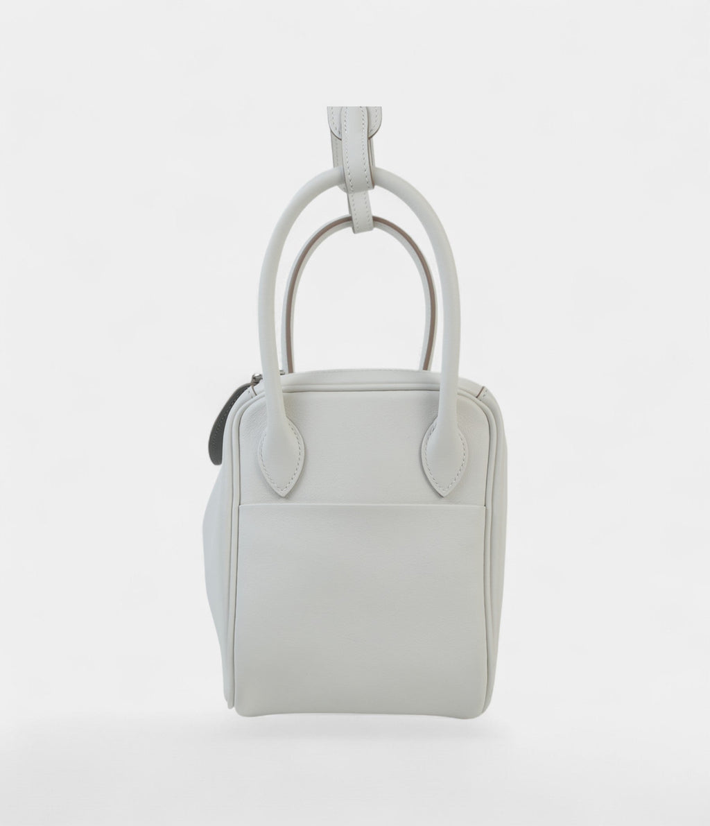 Hermès Verso Lindy 26 in Gris Pale Swift Leather With Palladium Hardware