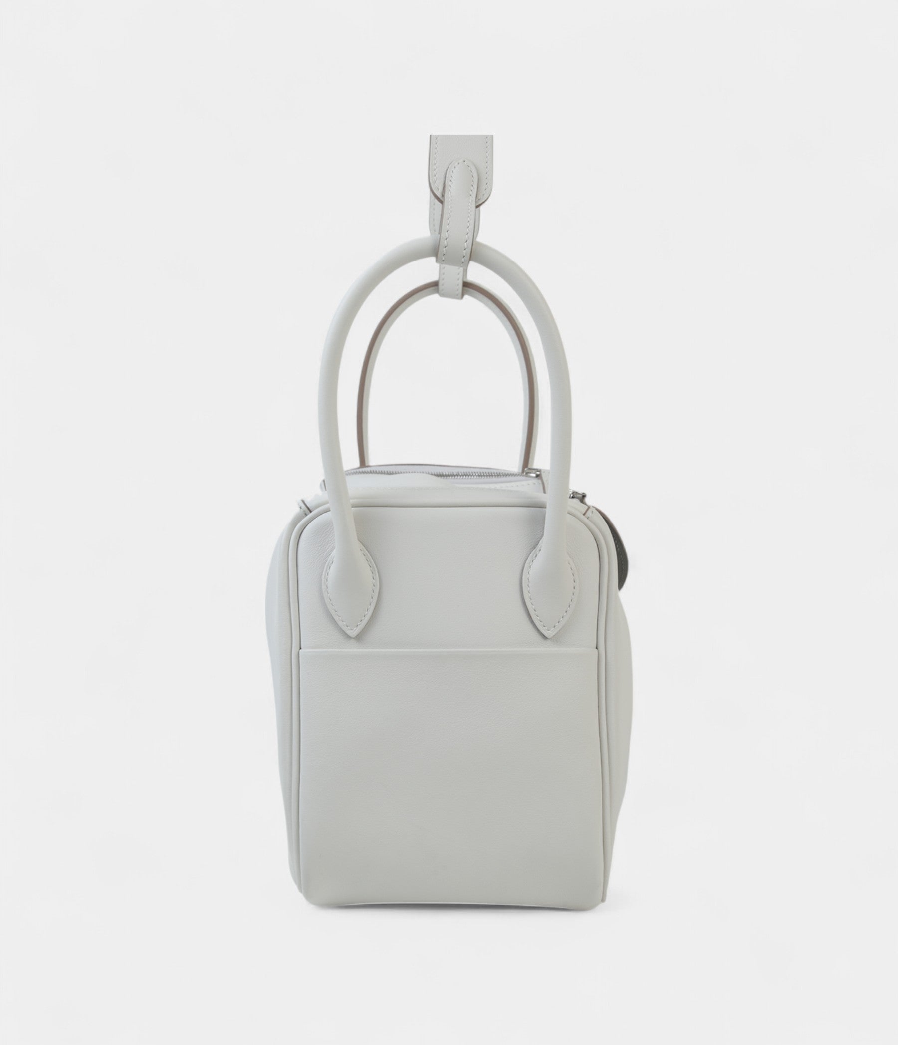 Hermès Verso Lindy 26 in Gris Pale Swift Leather With Palladium Hardware