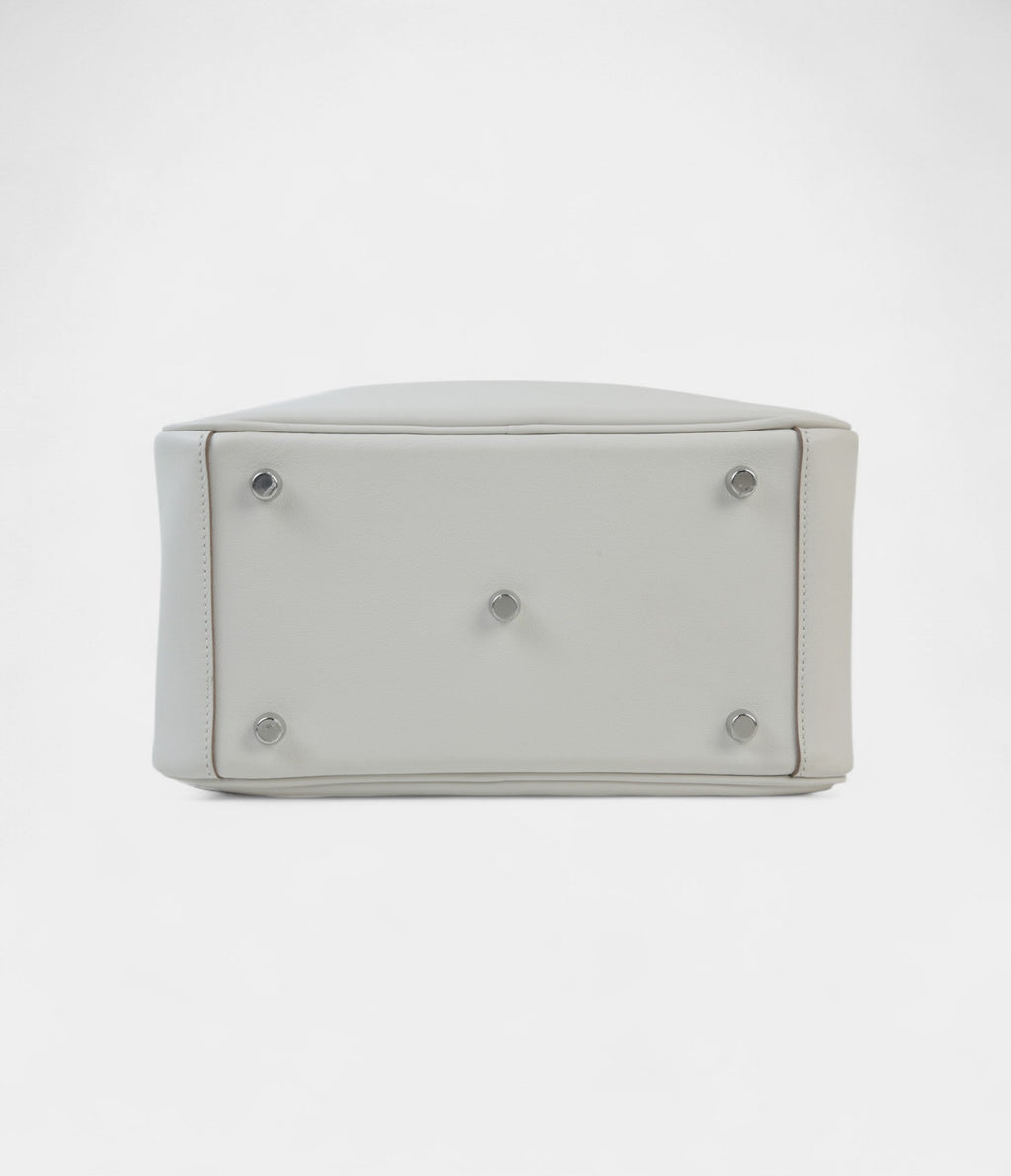 Hermès Verso Lindy 26 in Gris Pale Swift Leather With Palladium Hardware