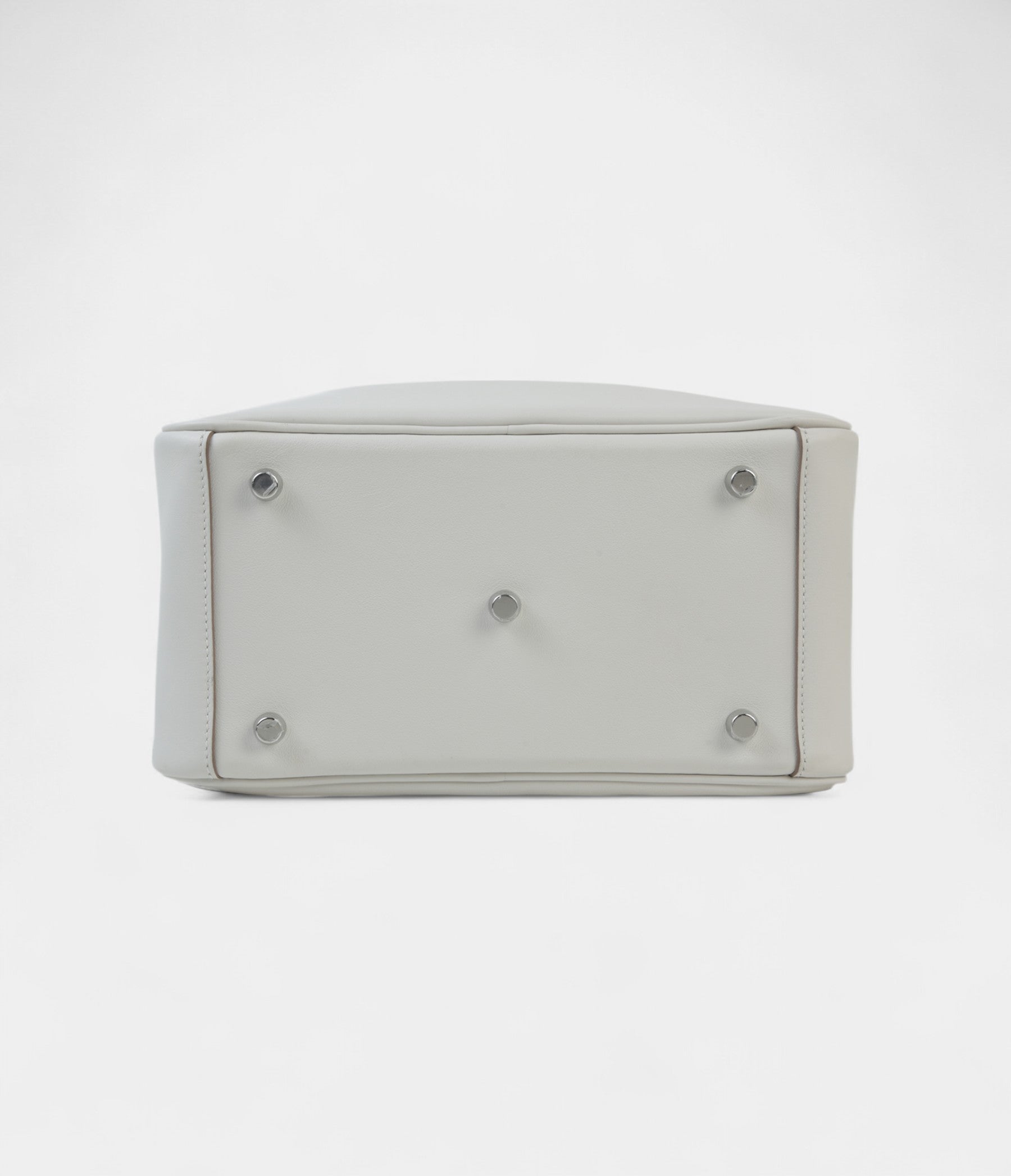 Hermès Verso Lindy 26 in Gris Pale Swift Leather With Palladium Hardware