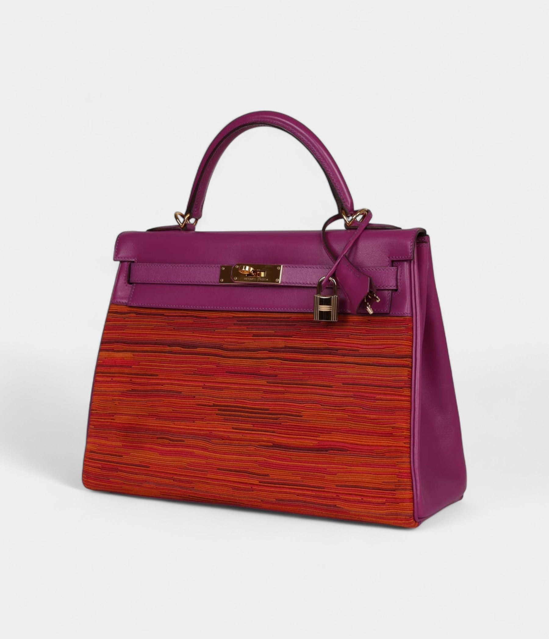 Vintage Hermès Kelly 32 Vibrato Cyclamen Box Gold Hardware